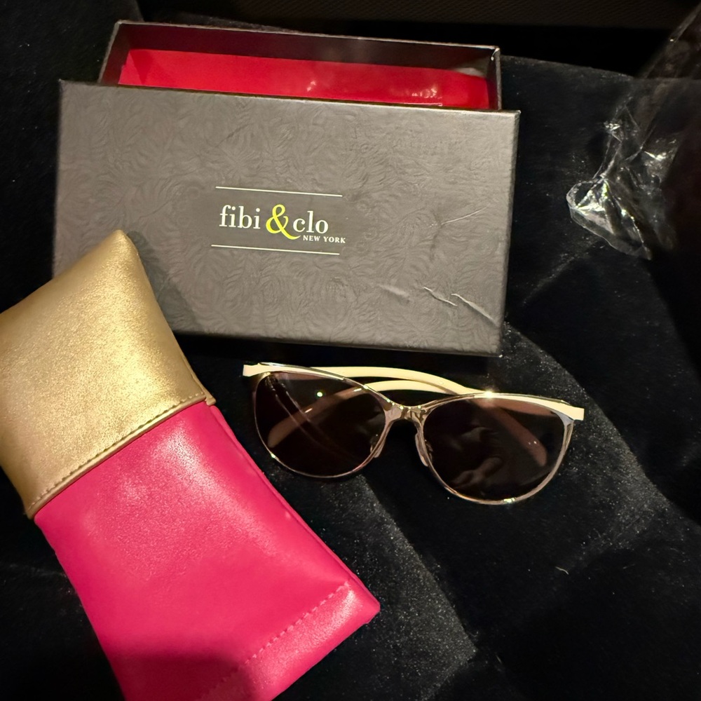 Fibi & Clo Sunglasses with Case